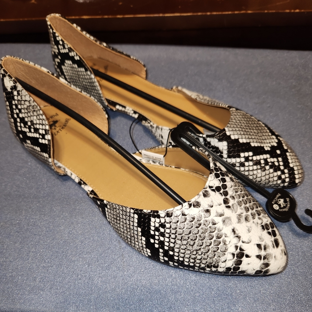 Beverly Hills Polo Club Black and White Snake Print Flats